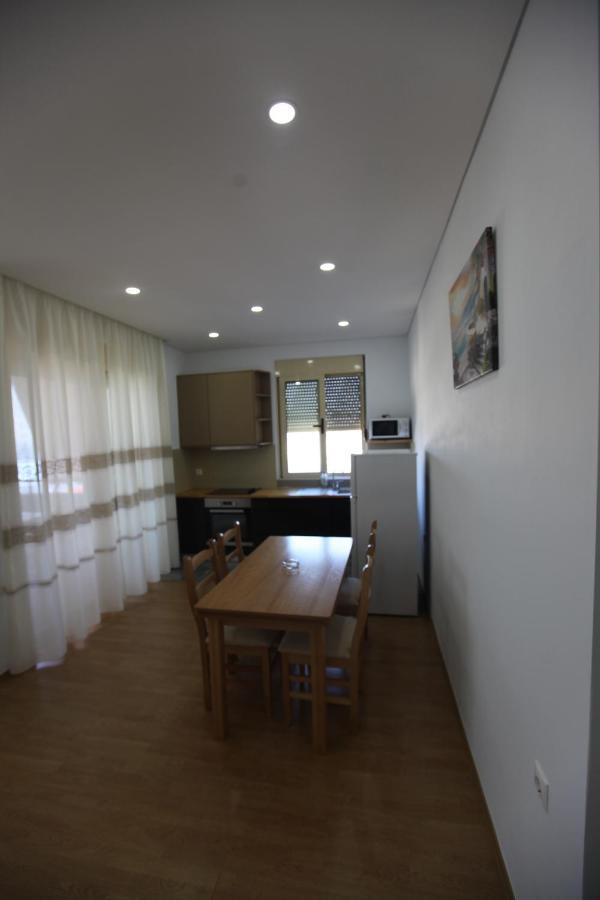 Mane Apartments ساراندا المظهر الخارجي الصورة