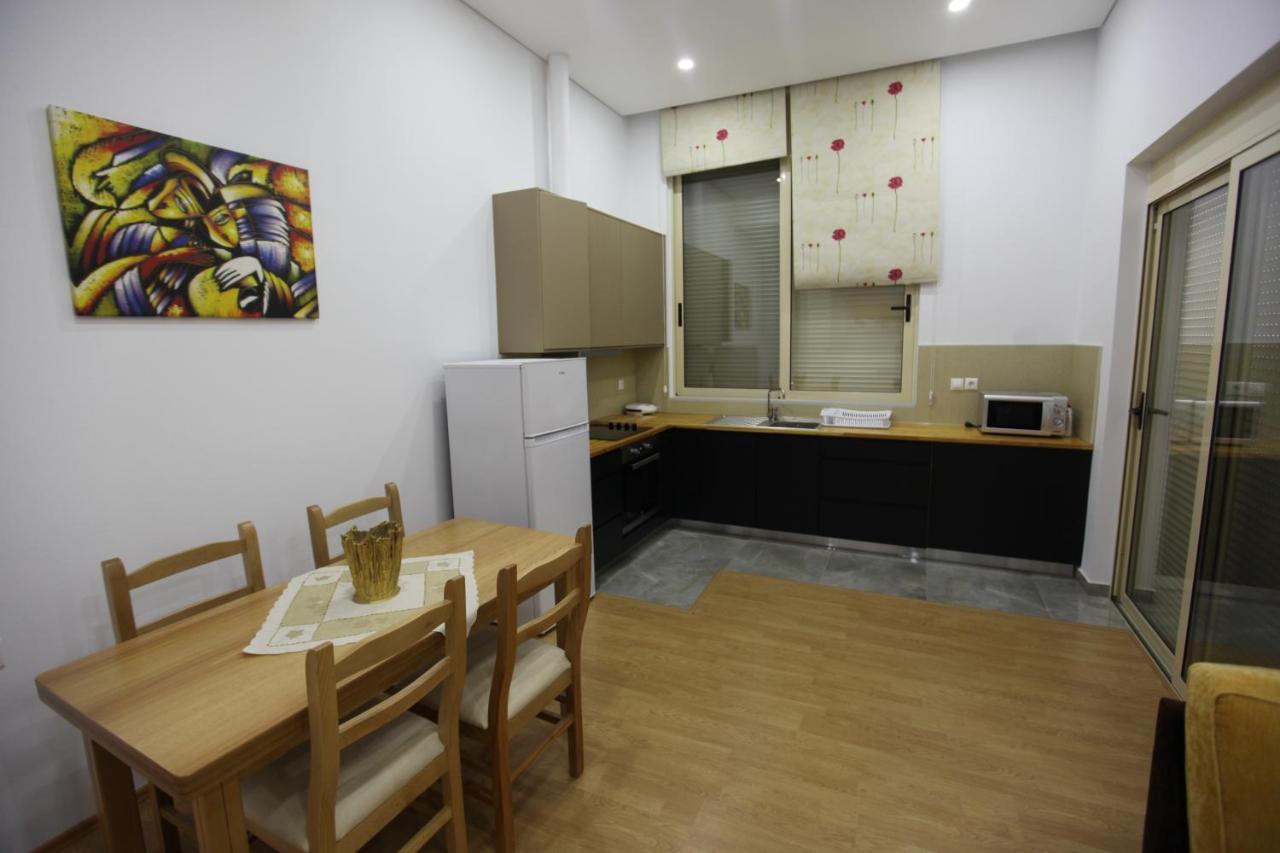 Mane Apartments ساراندا المظهر الخارجي الصورة