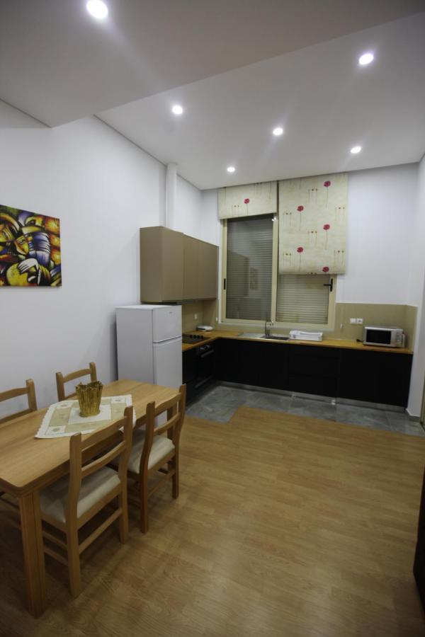 Mane Apartments ساراندا المظهر الخارجي الصورة