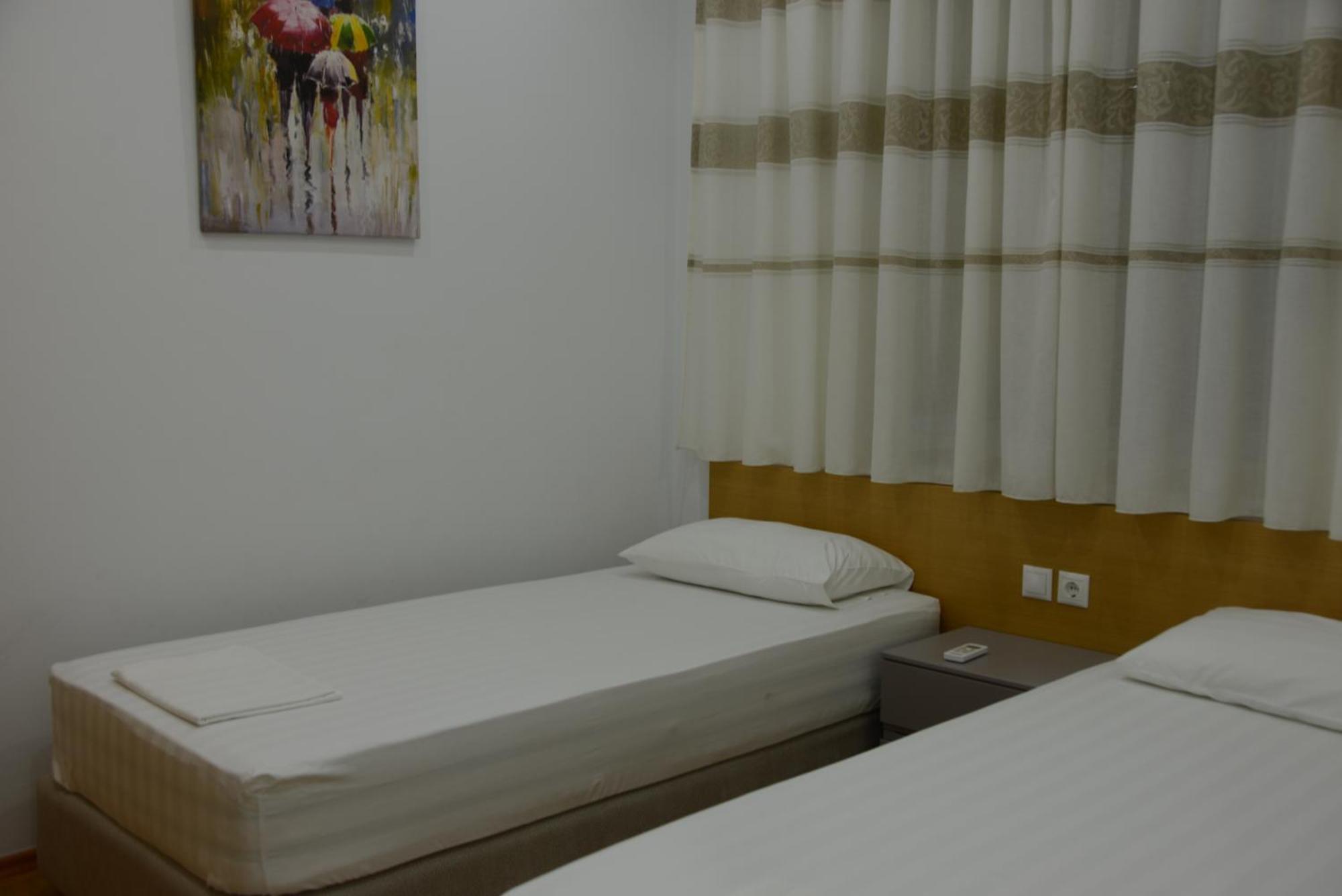 Mane Apartments ساراندا المظهر الخارجي الصورة