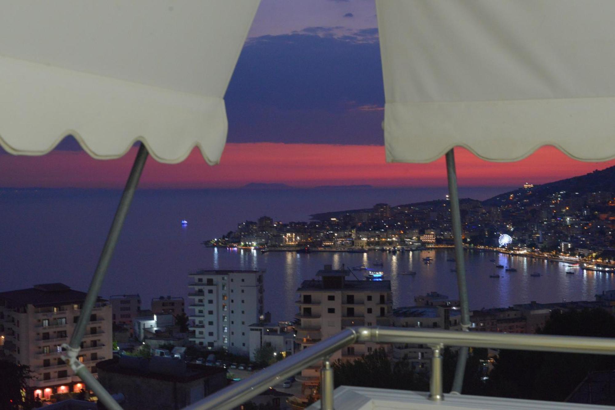 Mane Apartments ساراندا المظهر الخارجي الصورة